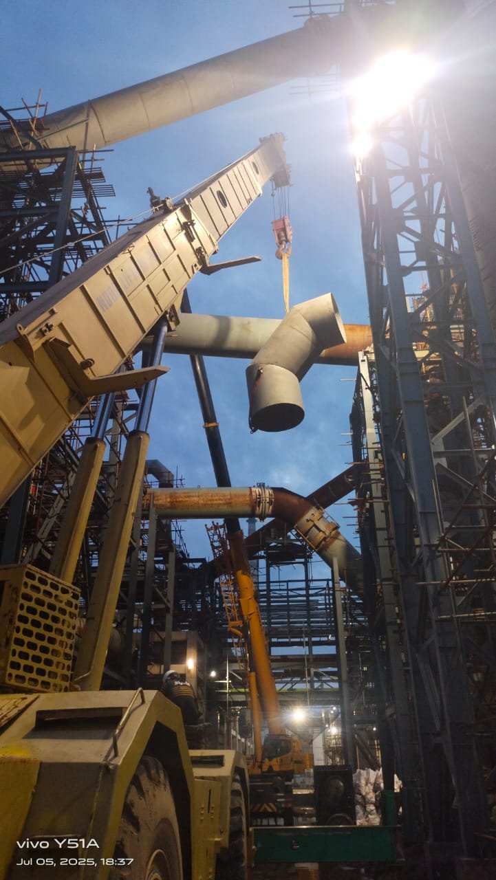 Heavy Equipment Lifting